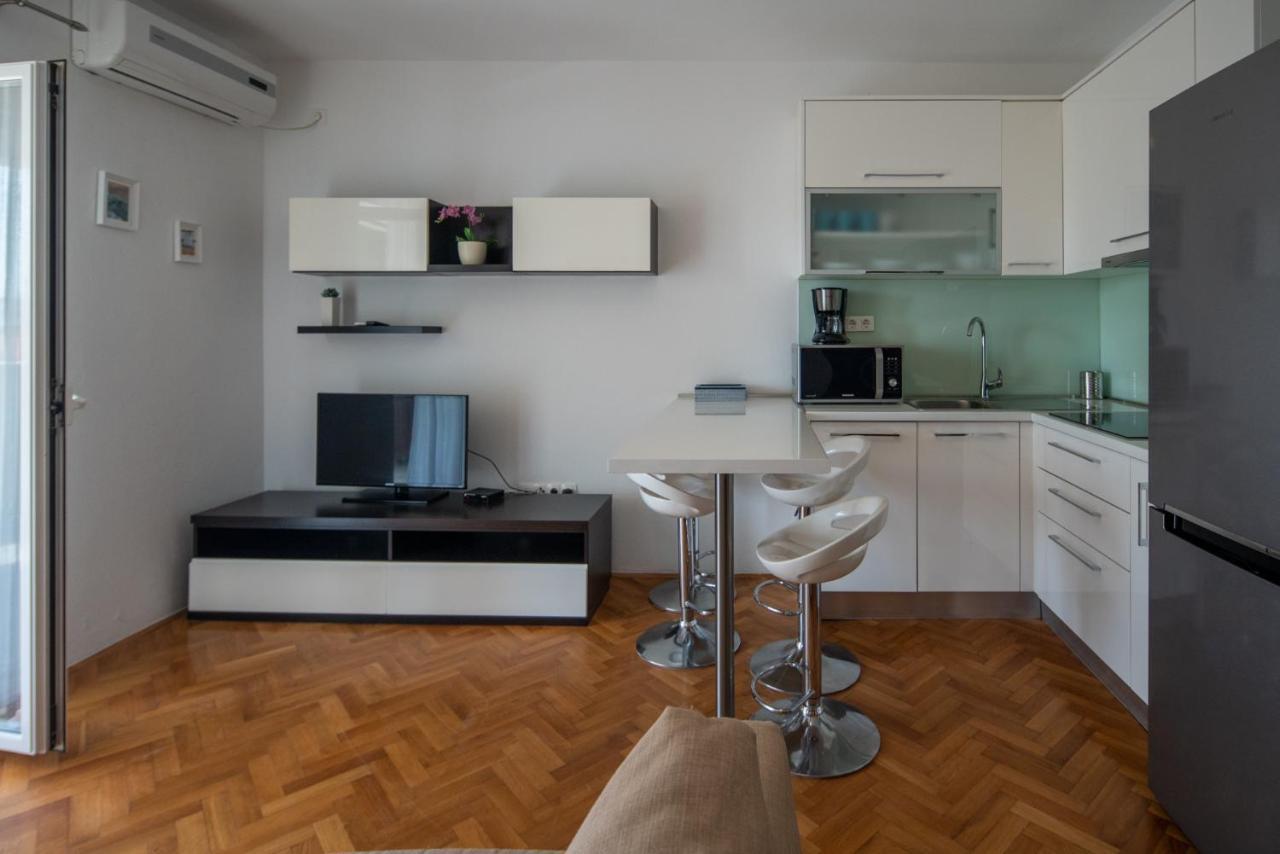 Apartmani Mara Pakoštane Εξωτερικό φωτογραφία