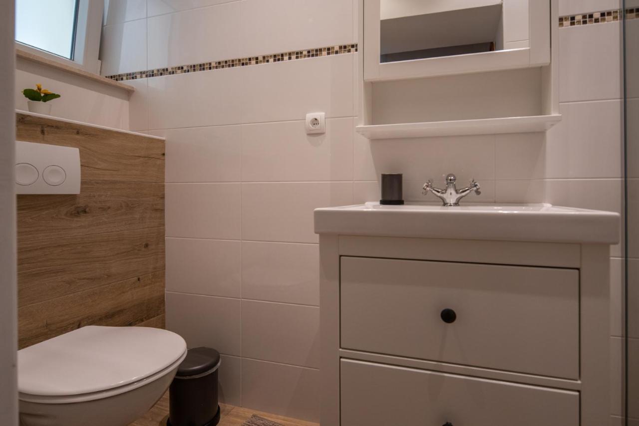 Apartmani Mara Pakoštane Εξωτερικό φωτογραφία