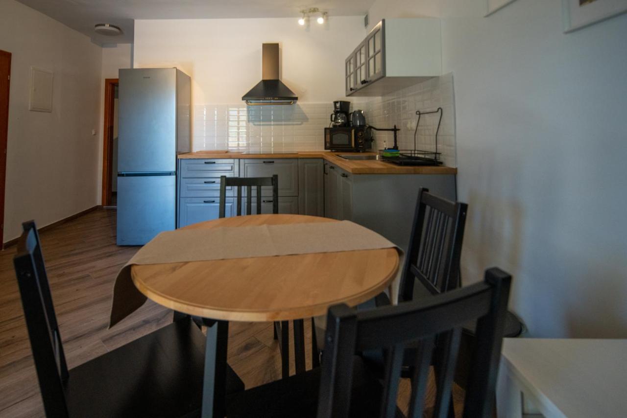 Apartmani Mara Pakoštane Εξωτερικό φωτογραφία