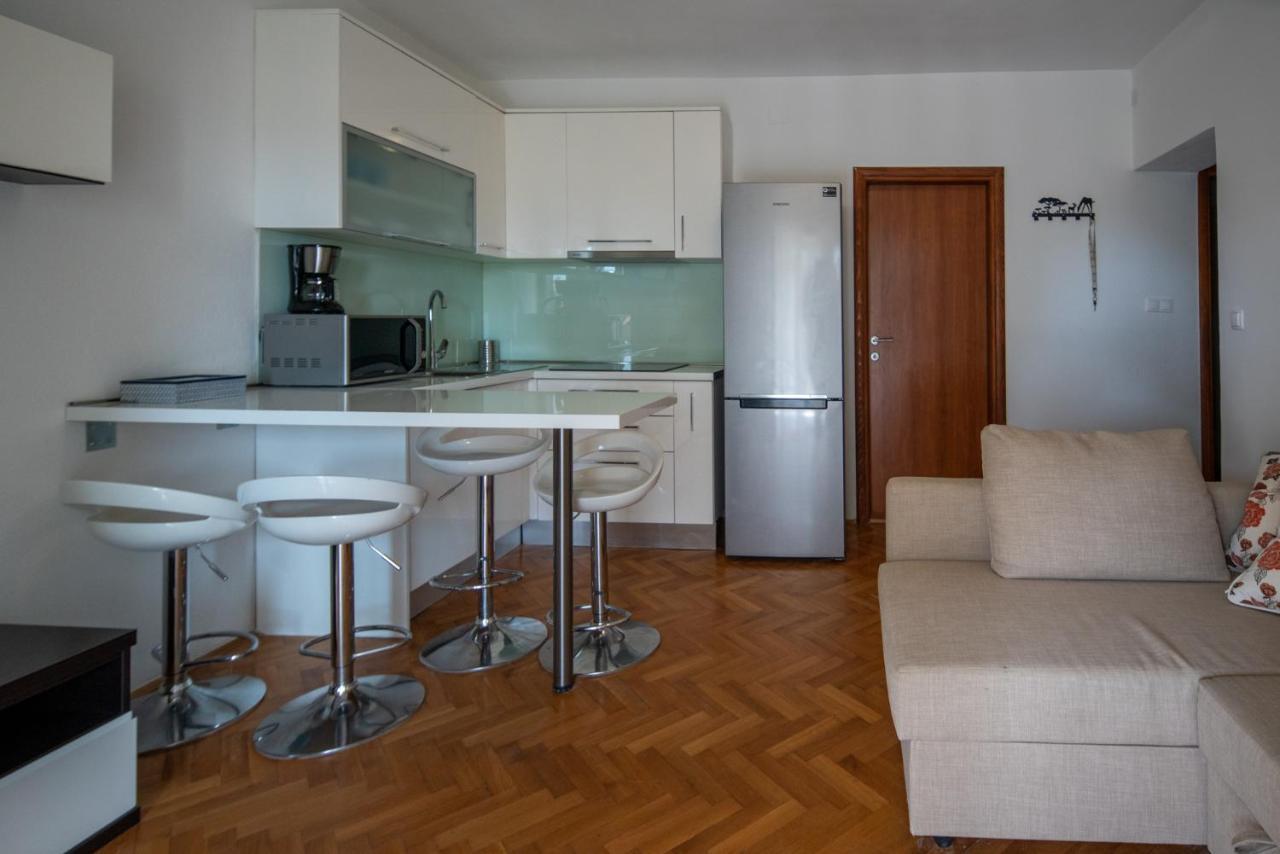 Apartmani Mara Pakoštane Εξωτερικό φωτογραφία