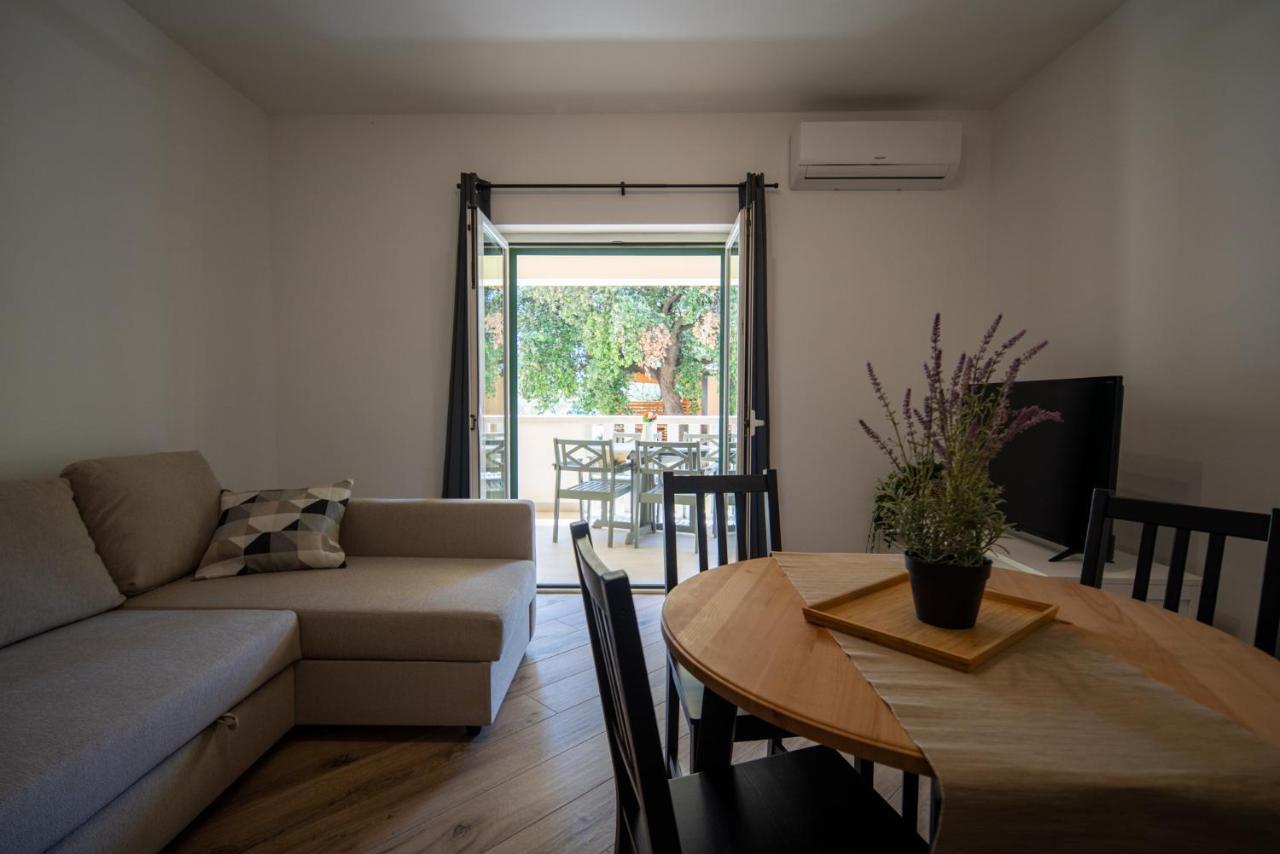 Apartmani Mara Pakoštane Εξωτερικό φωτογραφία